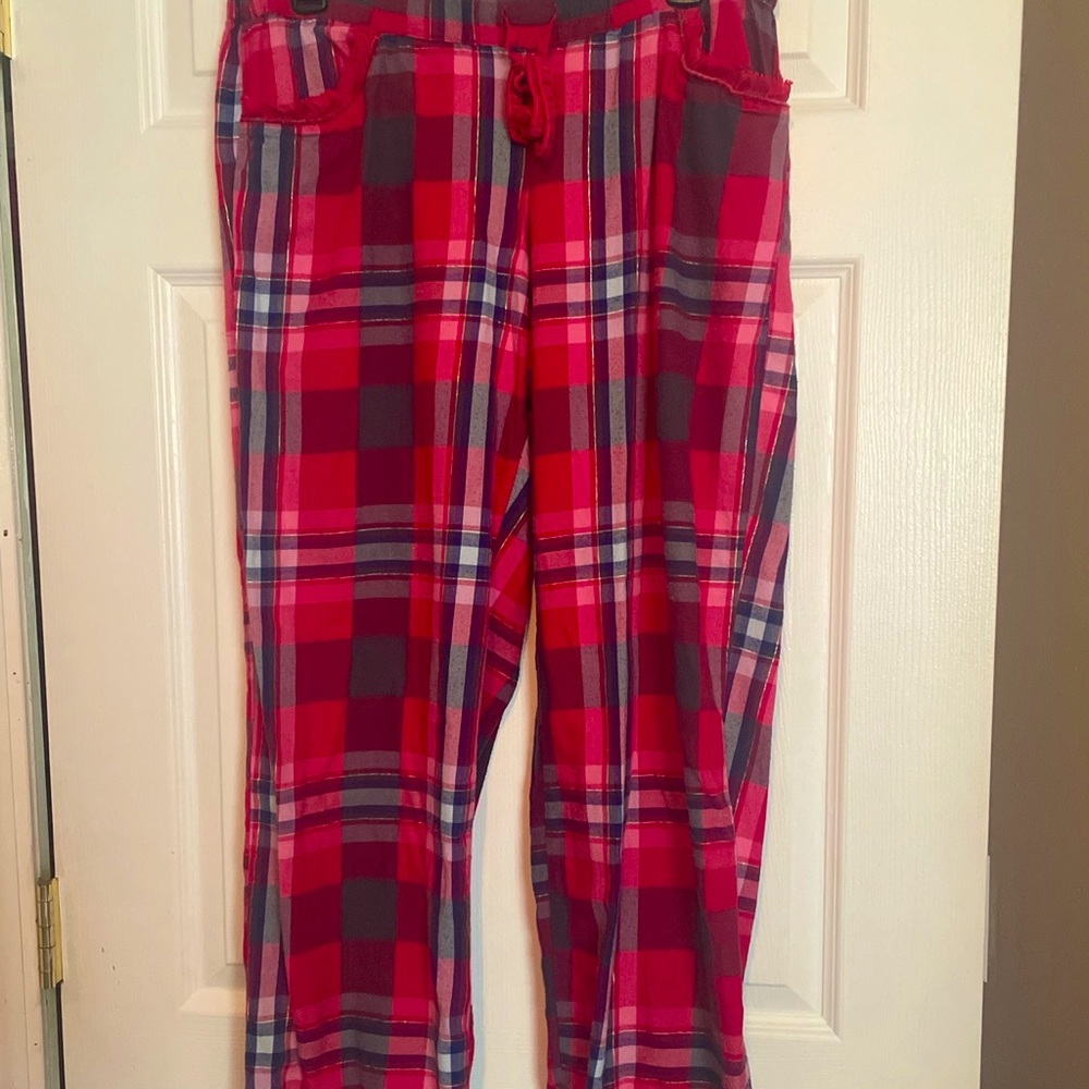 Victoria’s Secret Pajama Bottoms. Size Medium.